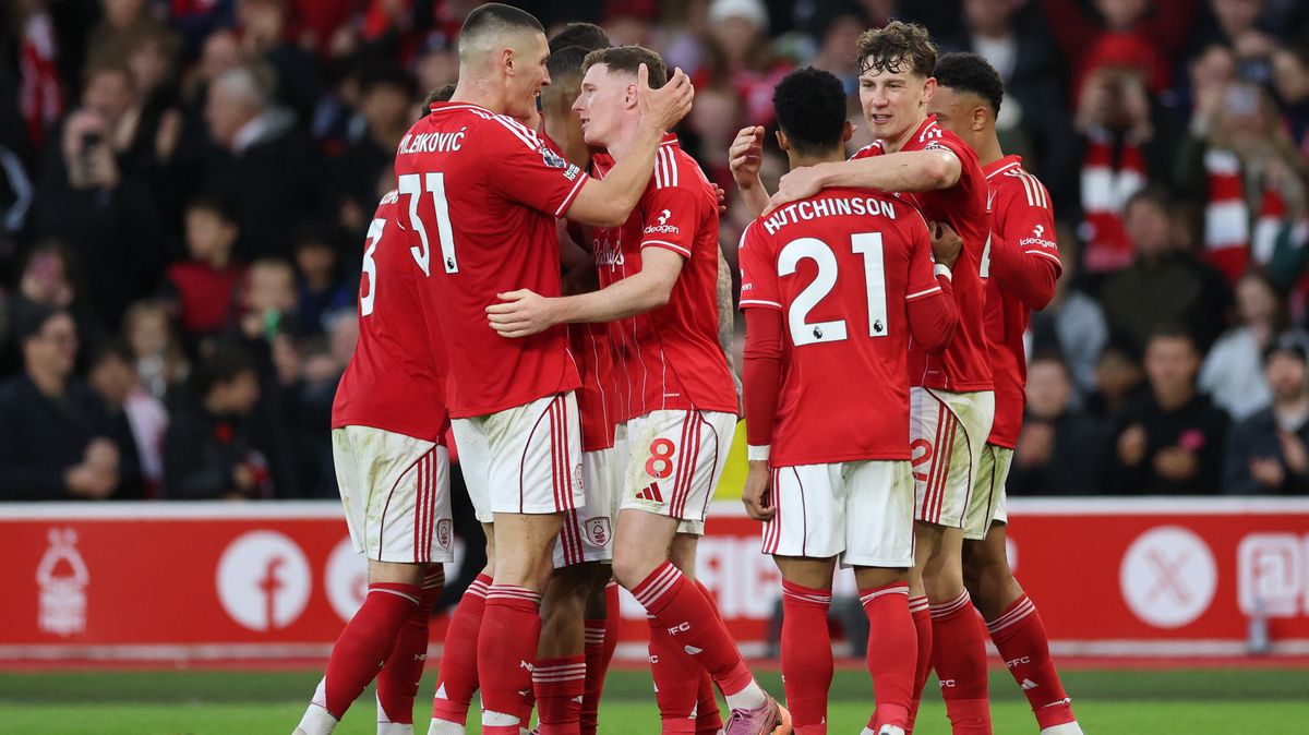 Nottingham zvítězil nad Leedsem a bodoval naplno poprvé od úvodního kola